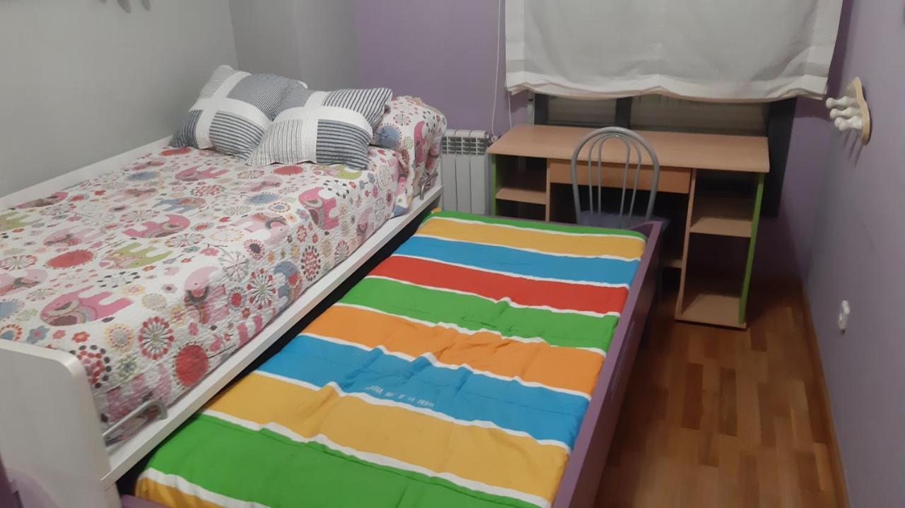 Piso Tranquilo Ponferrada Apartment ภายนอก รูปภาพ
