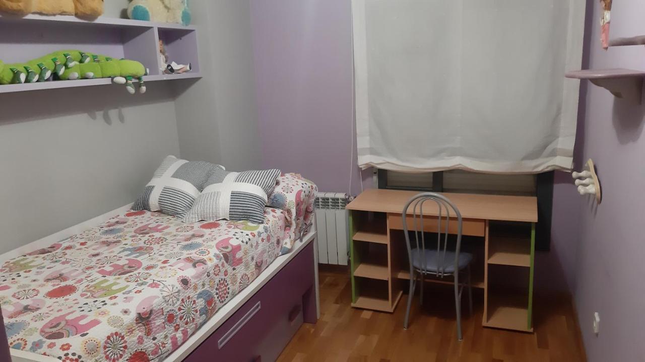Piso Tranquilo Ponferrada Apartment ภายนอก รูปภาพ